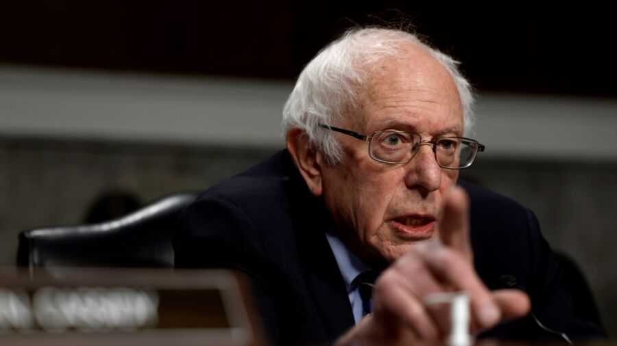 Bernie Sanders Says ‘We Can Start Negotiating Tomorrow’ on Debt, Blames GOP for Impasse
