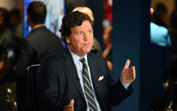 Tucker Carlson Announces He’s Launching New Show on Twitter