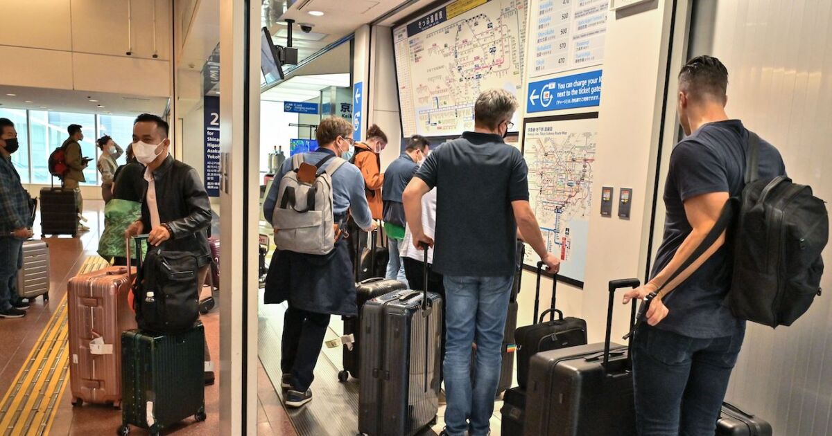 Japan Scraps COVID Border Measures as ‘Golden Week’ Holiday Rush Begins