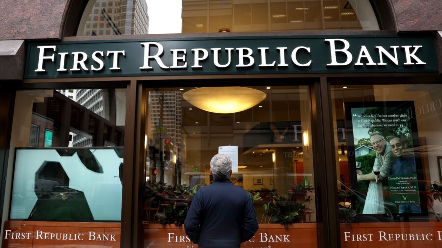 US Regional Bank Shares Continue to Drop