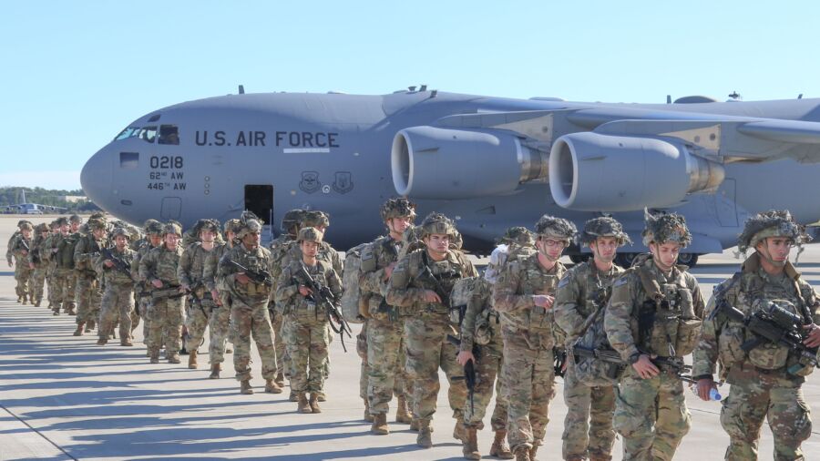 Army Wants Unvaccinated Former Soldiers Back
