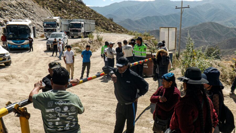 Gold Mine Fire in Peru Kills 27