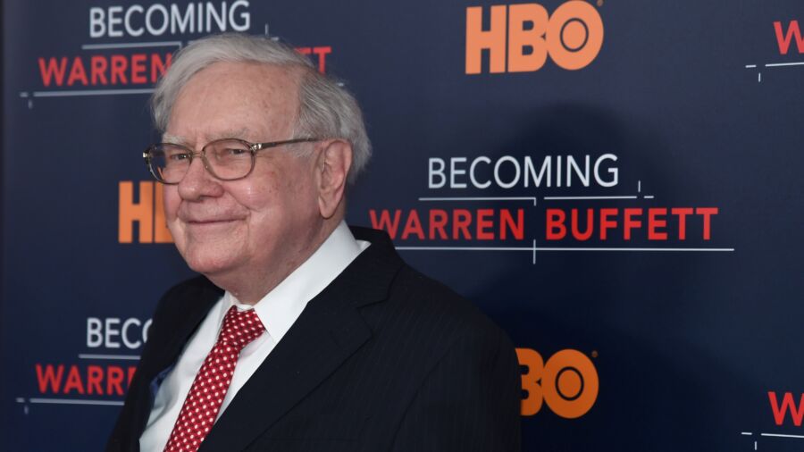 Buffett May Make $5.7 Billion in Dividends This Year