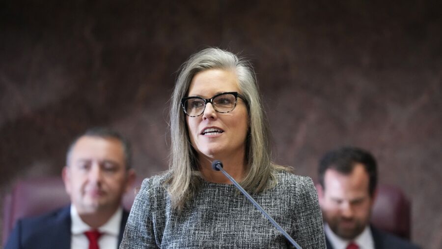 Arizona Governor Hobbs Announces State’s Title 42 Approach