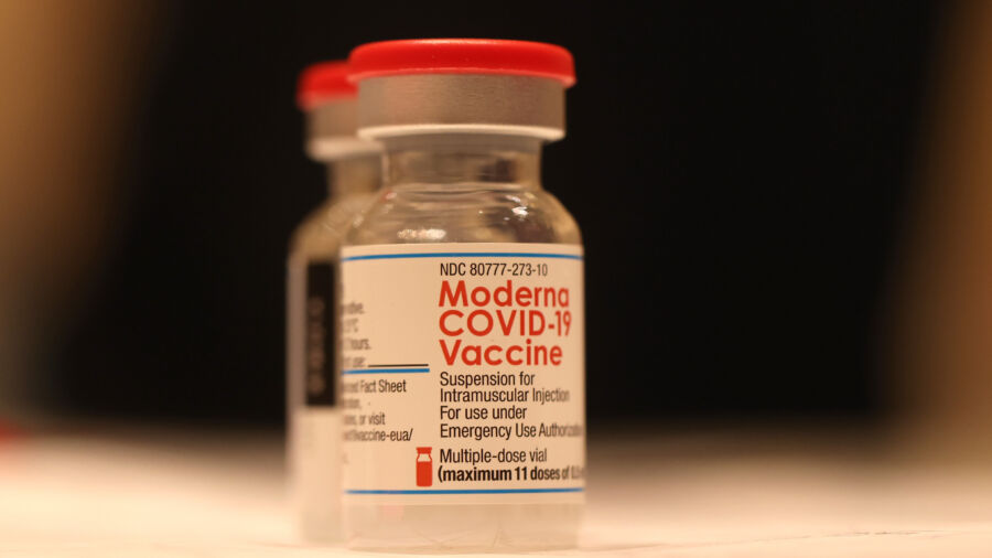 Moderna Deal to Make mRNA Jabs in China, for China