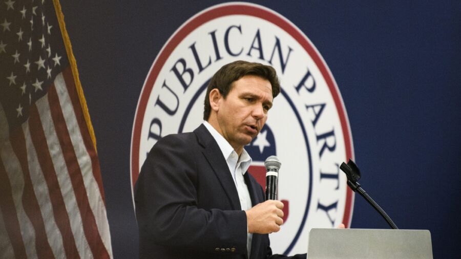 Florida Gov. DeSantis Delivers Remarks at Fundraising Event in Cedar Rapids, Iowa