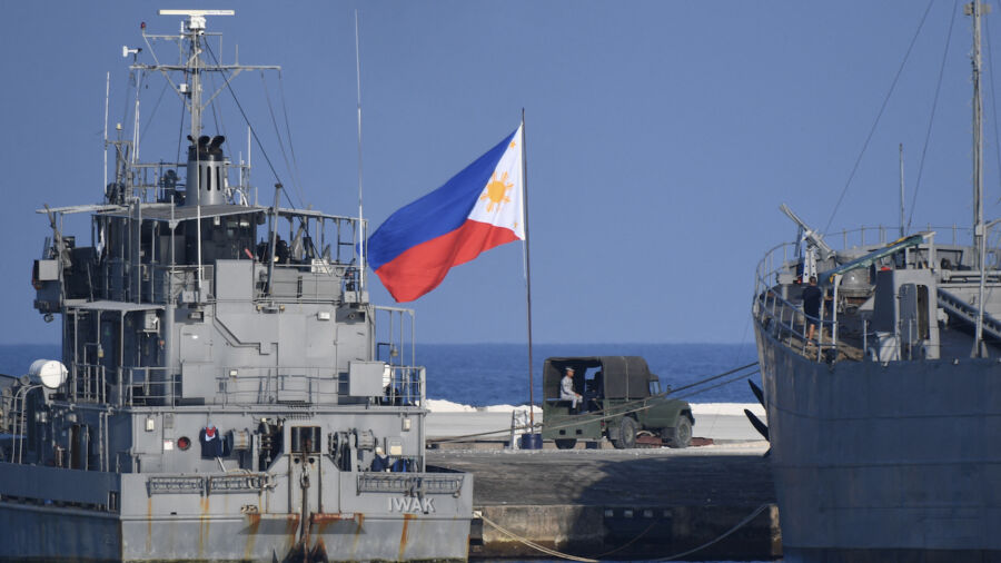 Philippines Installs Buoys in Areas of South China Sea to Assert Sovereignty