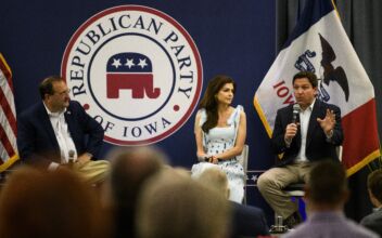 DeSantis Seizes Opportunity as Trump Cancels Iowa Event
