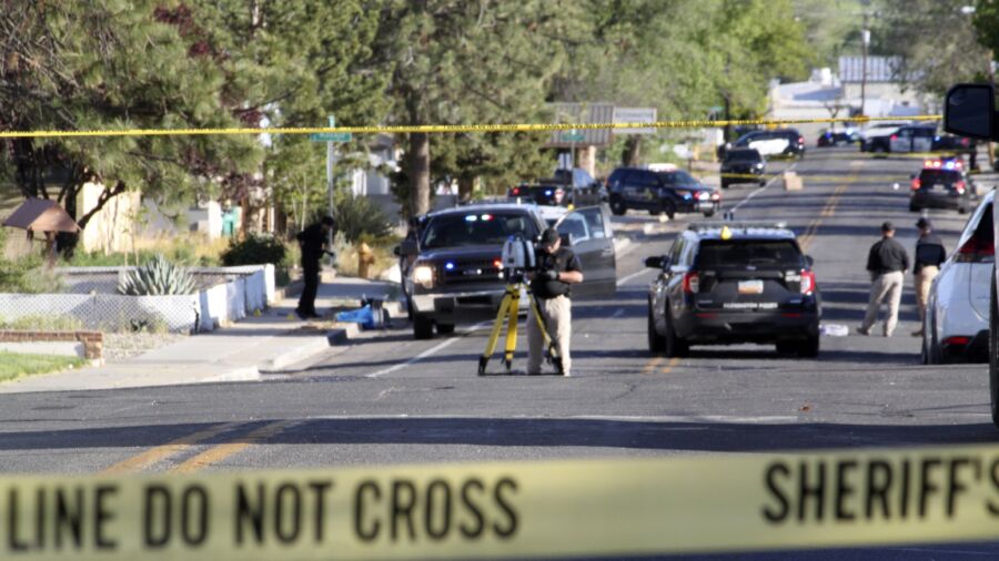 3 People Killed by New Mexico Gunman Who Shot and Wounded 2 Officers, Police Say