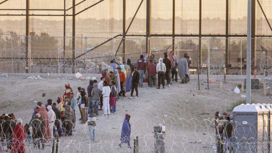 Texas Border Residents Share Experiences With Surge of Illegal Immigration
