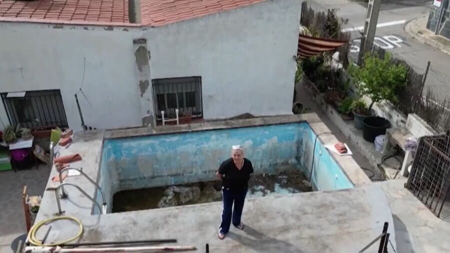 Catalonian Town Imposes Swimming Pool Policy