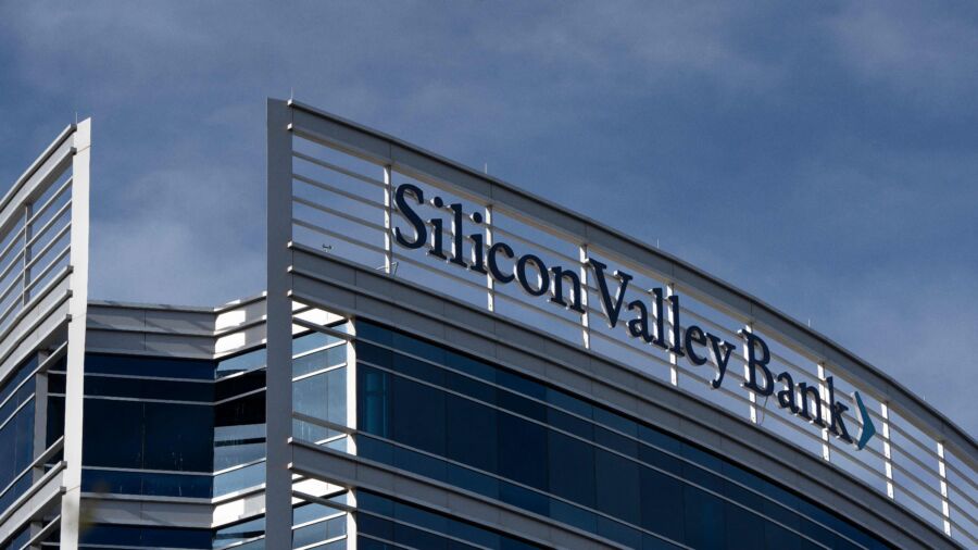Silicon Valley, Signature and First Republic Bank Former Executives Testify on Bank Failures to House