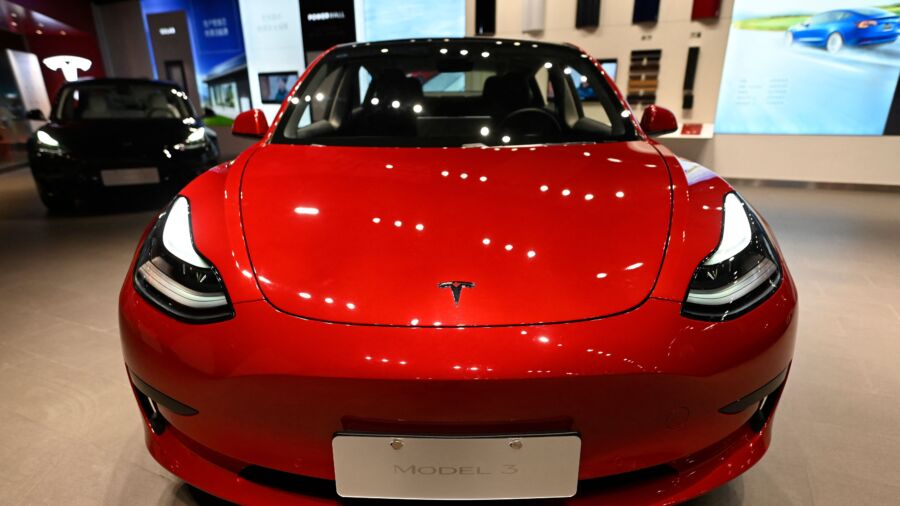 China Says Tesla to Update Software for 1.1 Million Cars Over Braking Issue
