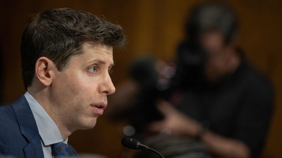 OpenAI CEO Sam Altman Calls for Congress to Regulate AI Technology