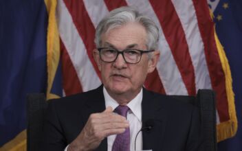 Fed’s Jerome Powell Says Rates May Not Have to Rise Amid Credit Crunch