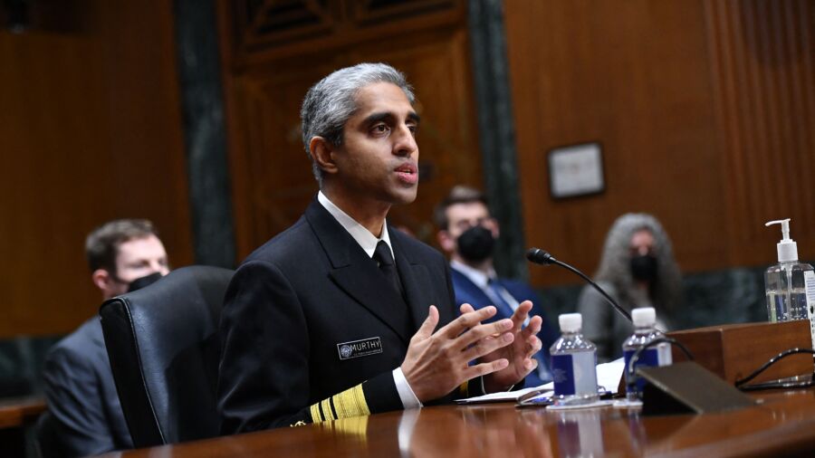 8 Tips for Parents and Teens on Social Media Use—From the US Surgeon General