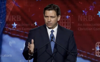 Legal Expert Gives Analysis on DeSantis Signing Election Reforms, Getting Sued
