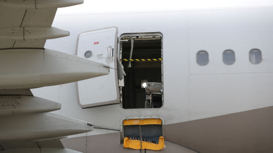 South Korea Detains Passenger After Asiana Plane Door Opened Mid-Air