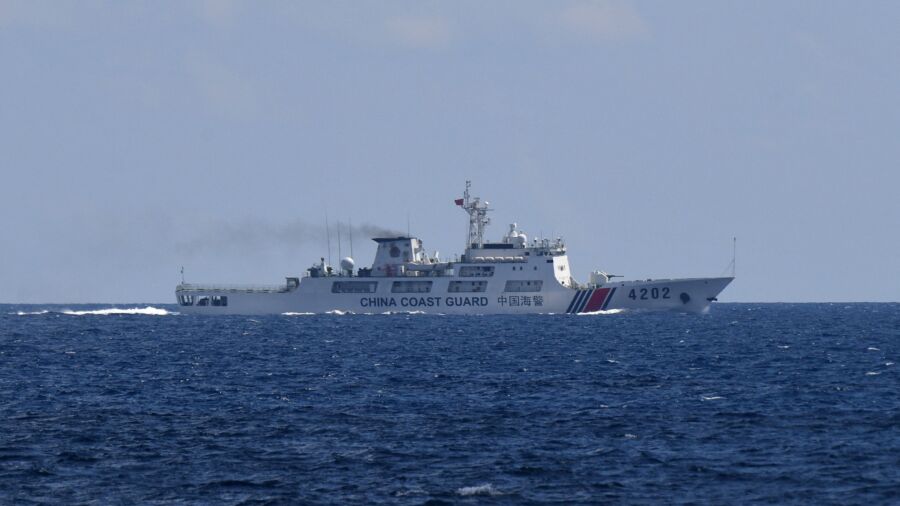 US Says Warship Was Obeying ‘International Law’ in South China Sea as China Protests