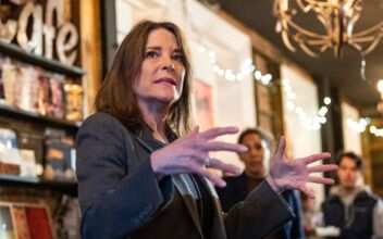 Marianne Williamson Accuses DNC of Making It ‘Easier’ for Biden to Win Nomination