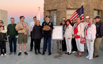 Northern California City Holds Mount Diablo Beacon Lighting Ceremony Honoring Memorial Day