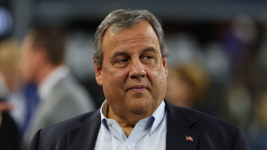 Mike Pence and Chris Christie Expected to Enter 2024 Presidential Race