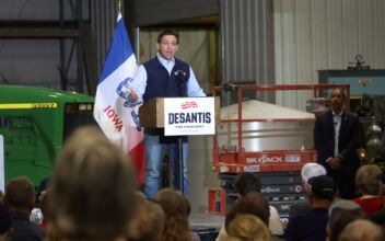 DeSantis Tells Iowa Republicans He Can Lead GOP Past Biden