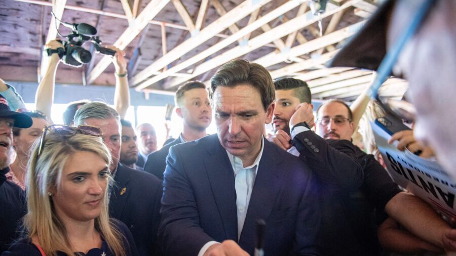DeSantis Snaps at Reporter: ‘Are You Blind?’