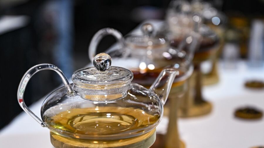 Drink a Cup of Tea for Your Heart