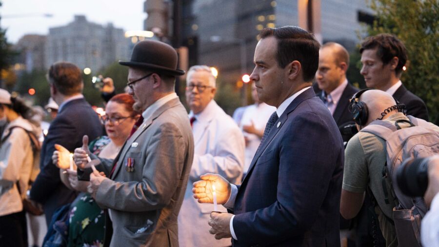 Candlelight Vigil in Washington Marks 34th Anniversary of Tiananmen Square Massacre