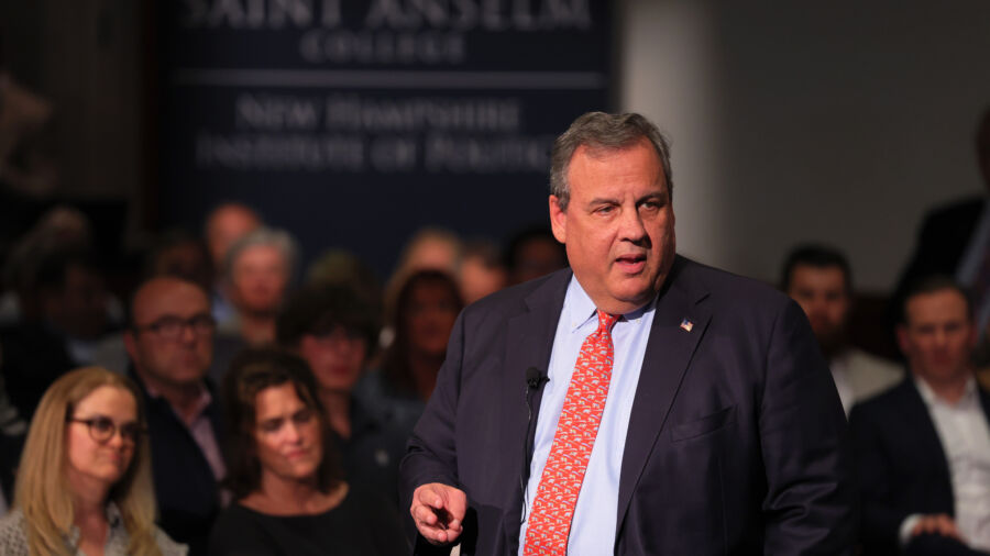 Then There Were 11: Chris Christie Joins Republican Race for White House