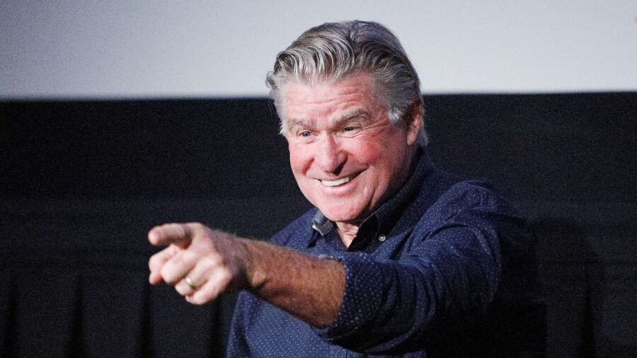 ‘Hair,’ ‘Everwood’ Actor Treat Williams Dies After Vermont Motorcycle Crash