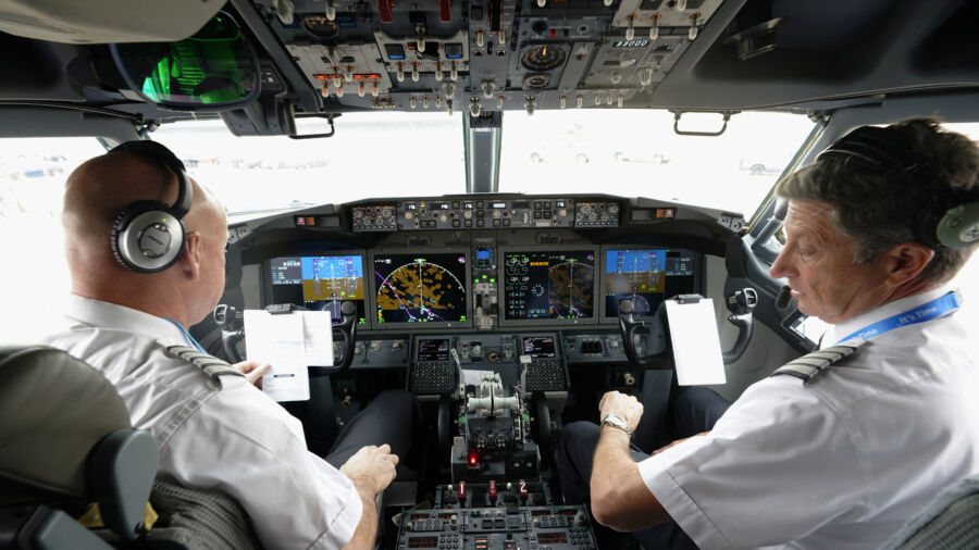 New Airline Planes Will Be Required to Have Secondary Barriers to the Cockpit to Protect Pilots