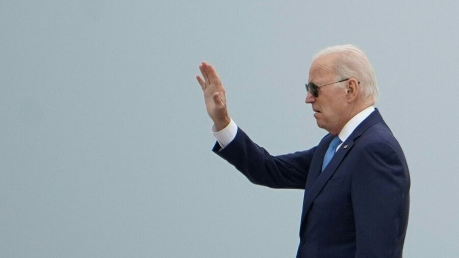 Biden Endorsed by Nation's Biggest Union
