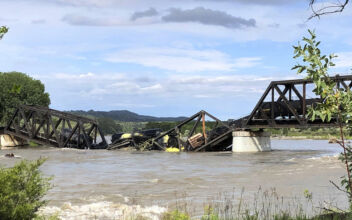 Regulators Say No Sign of Threat From Hazardous Railroad Cargo That Plunged Into Yellowstone River