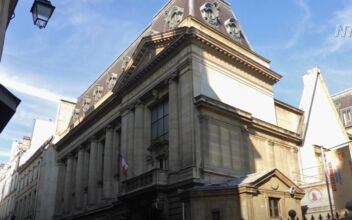 Chinese Surgeon Expelled From French Academy