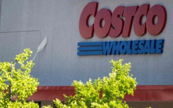 Costco to Crack Down on Non-Members Eating at Food Courts