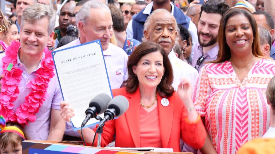 NY Gov. Hochul Signs Law Protecting Cross-Sex Procedures on Minors
