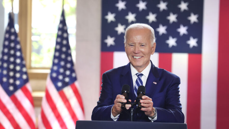 Biden Touts 'Bidenomics' in Chicago, Says It Restores the American Dream