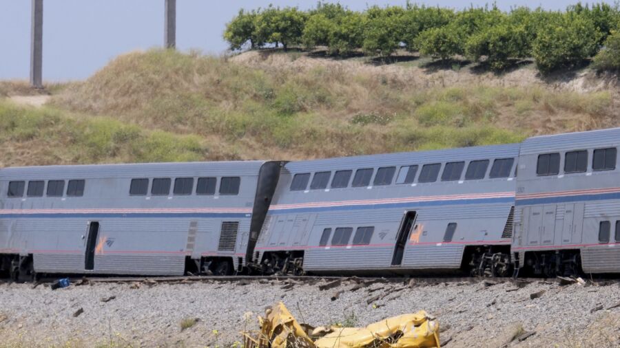 Amtrak Train With 198 Passengers Derails After Hitting Truck on Tracks in Southern California