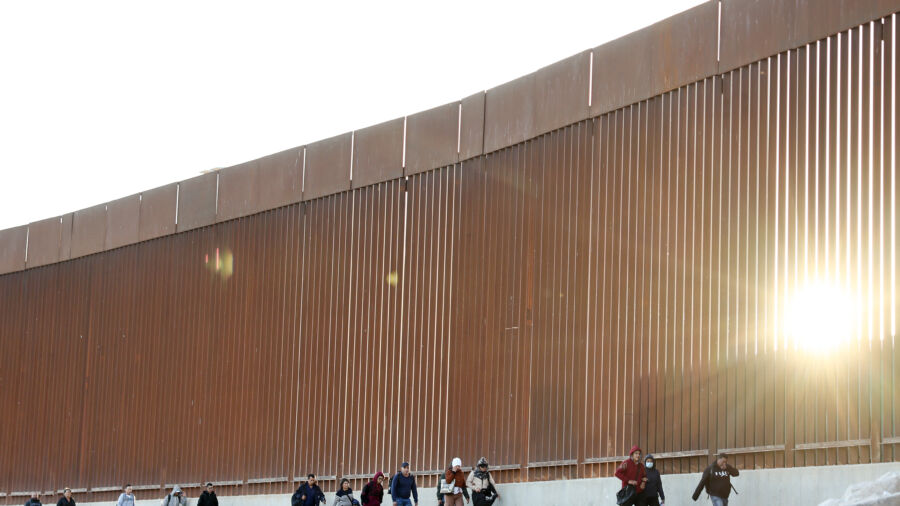 Federal Agency Forced to Build Part of Trump's Border Wall