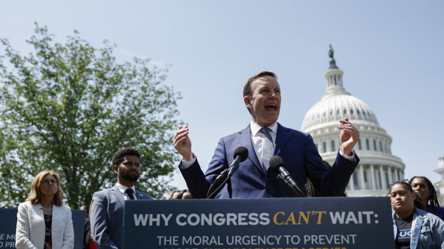 Democratic Senator Addresses ‘Crisis’ in Men