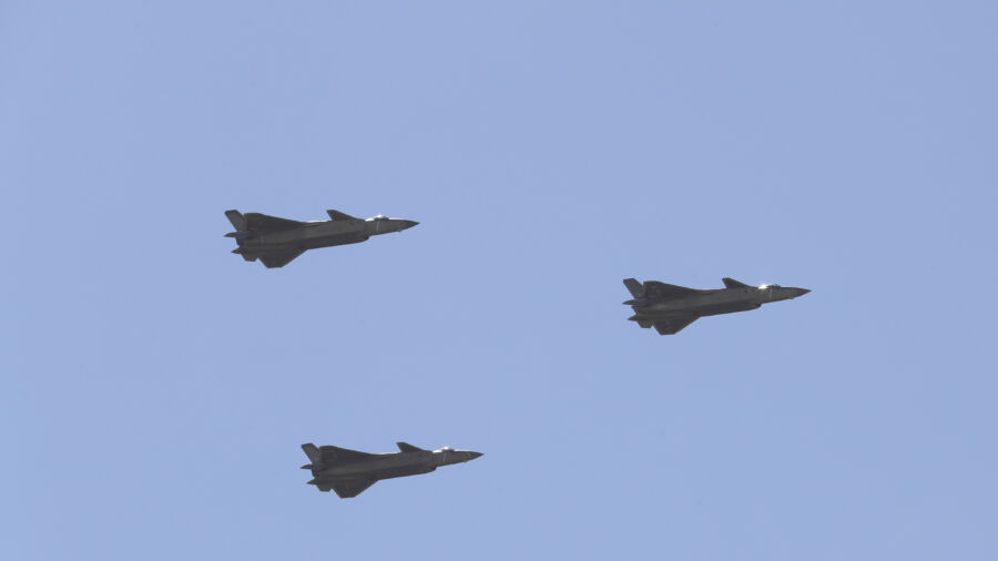 Expert Breaks Down How China Could Benefit From US Training, as Former Marine Accused of Training Chinese Military Pilots