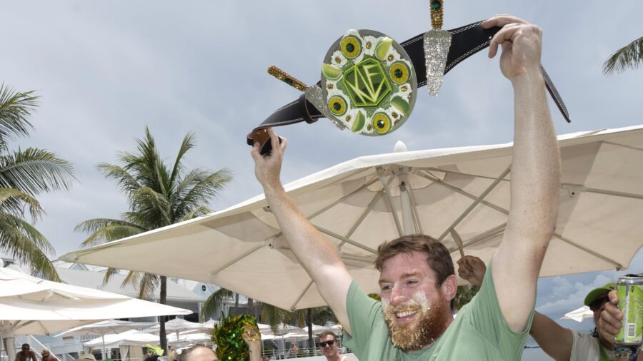 Iowa Man Wins Fourth of July Key Lime Pie Eating Championship in Florida Keys