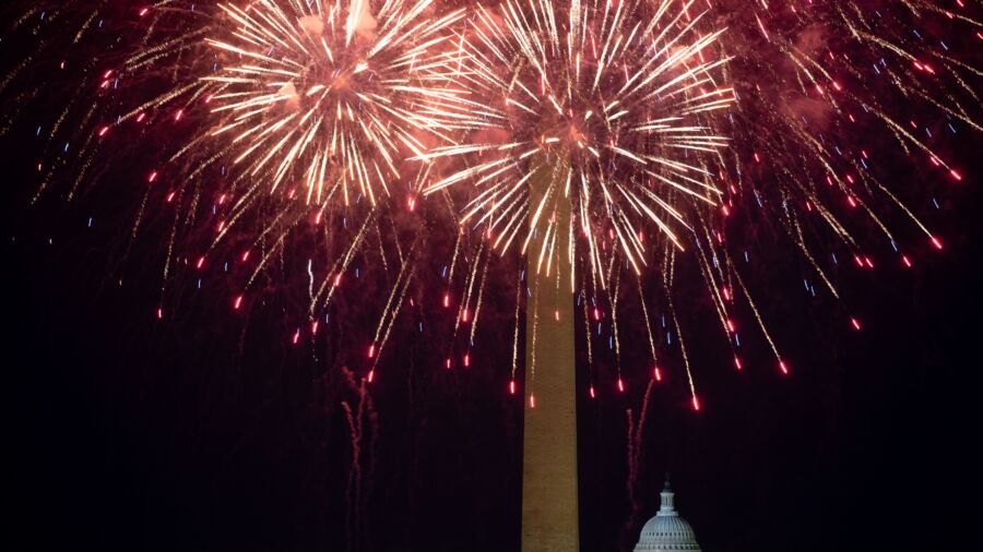 Thousands Watch Fireworks on National Mall in Washington to Celebrate July Fourth