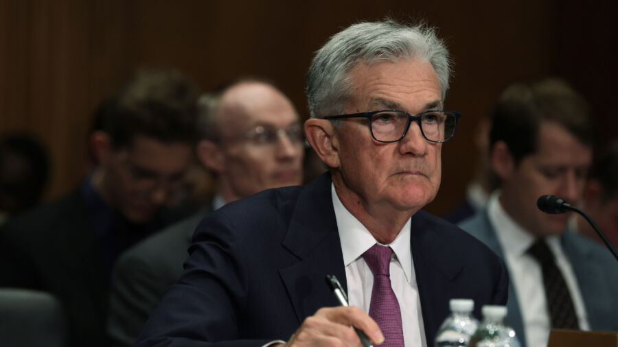 Federal Reserve Expects More Rate Hikes Ahead Amid ‘Upside Risks’ to Inflation: FOMC Minutes