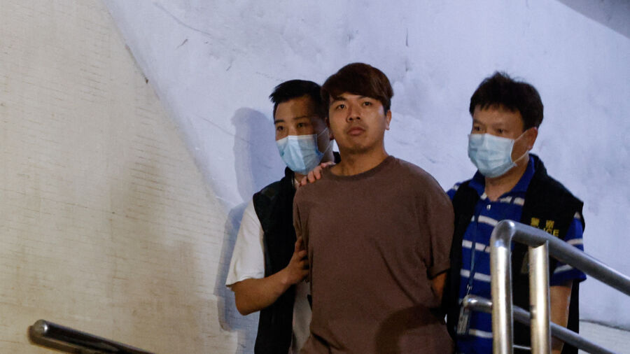 Hong Kong Police Arrest 4 Men Accused of Aiding Overseas Activists
