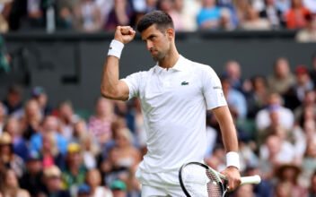 Wimbledon Day 3: Djokovic Rolls Again