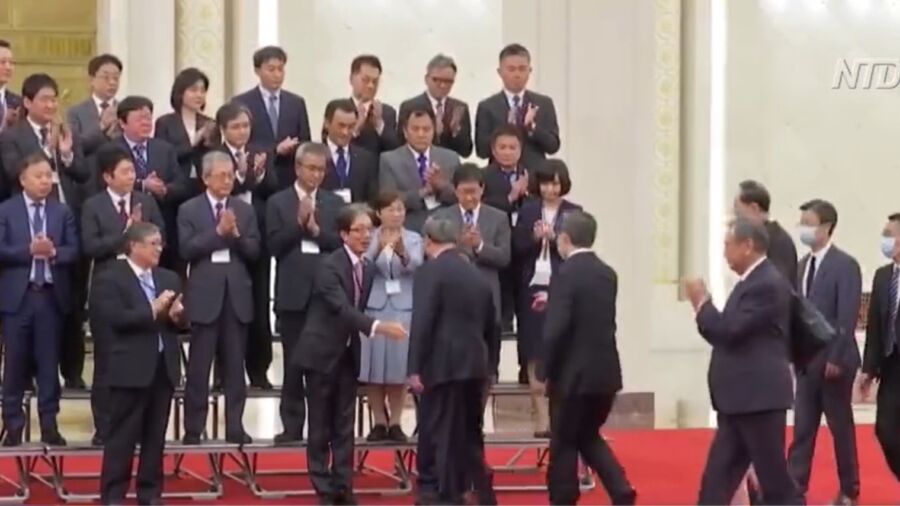 Japanese Delegation Visits China Amid Slowing Trade