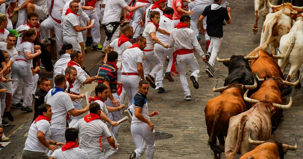 Thousands Take Part in First Running of the Bulls in Spain’s San Fermin